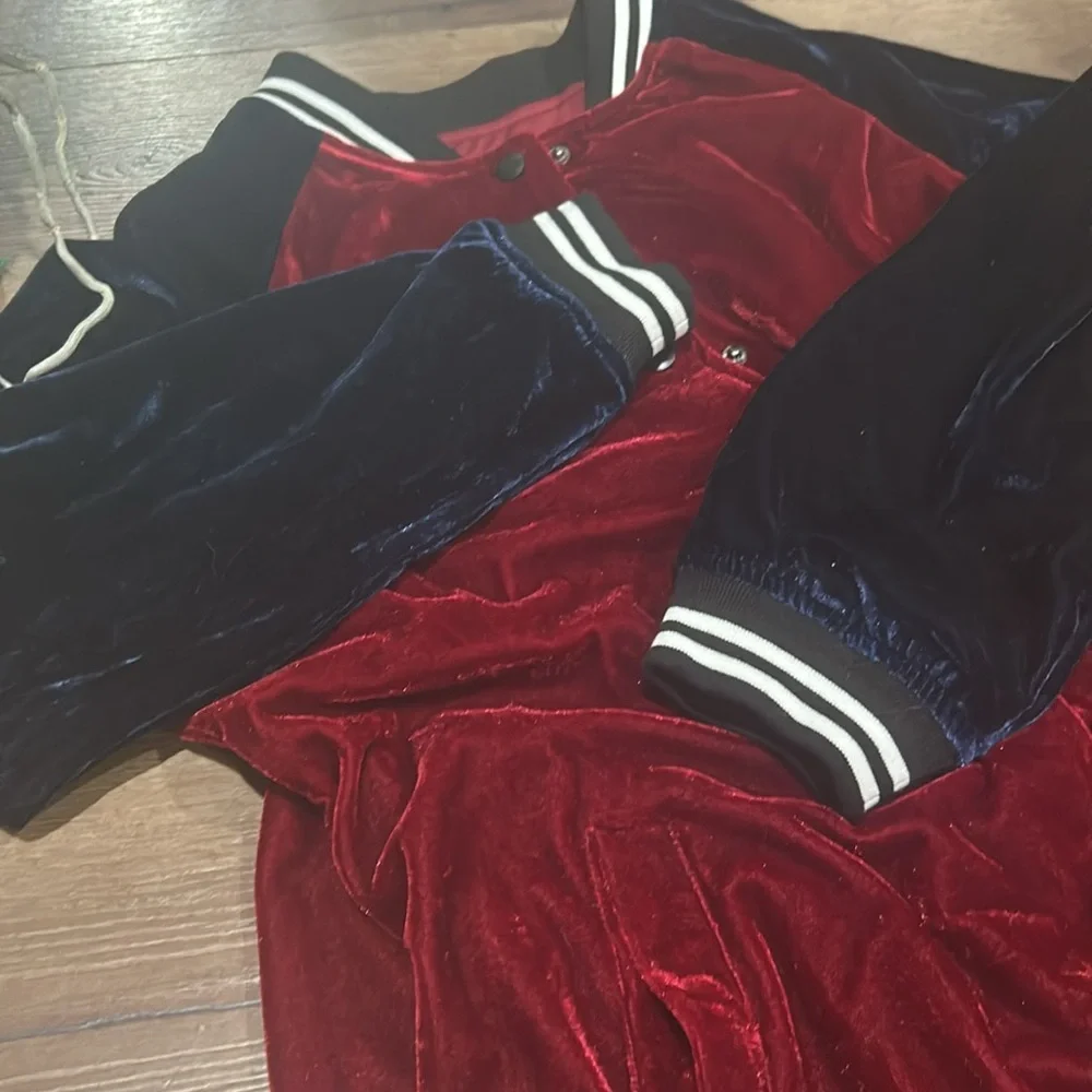 Polyester Track Jacket ! Men’s !! Small! 🤙